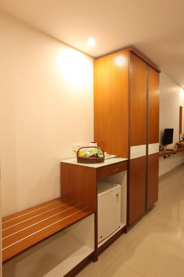 Hotel Park Residency Kozhikode Exterior foto